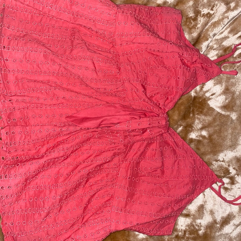 Pink tank top
